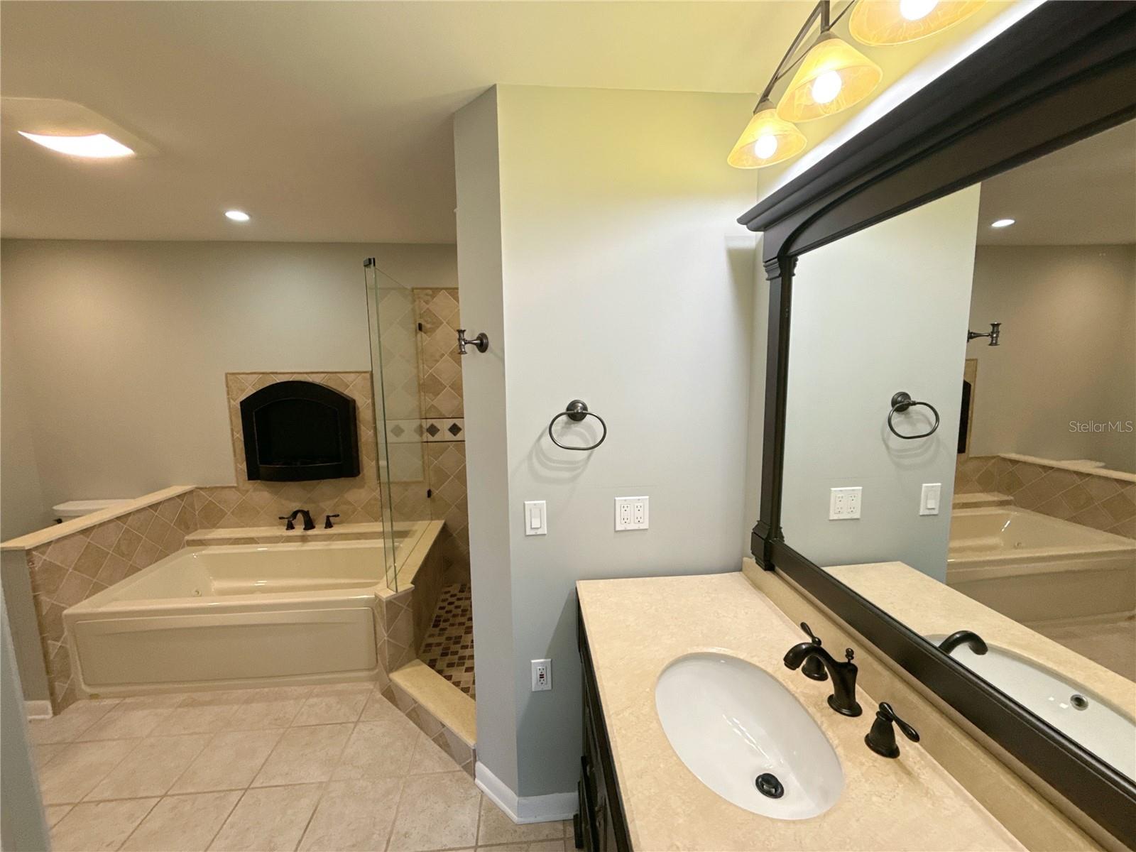 13516 PALMWOOD LN, TAMPA, FL — photo 29