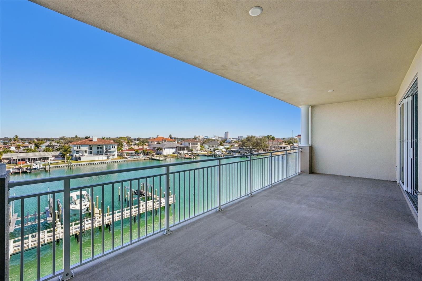 125 ISLAND WAY #404, CLEARWATER BEACH, FL — photo 6