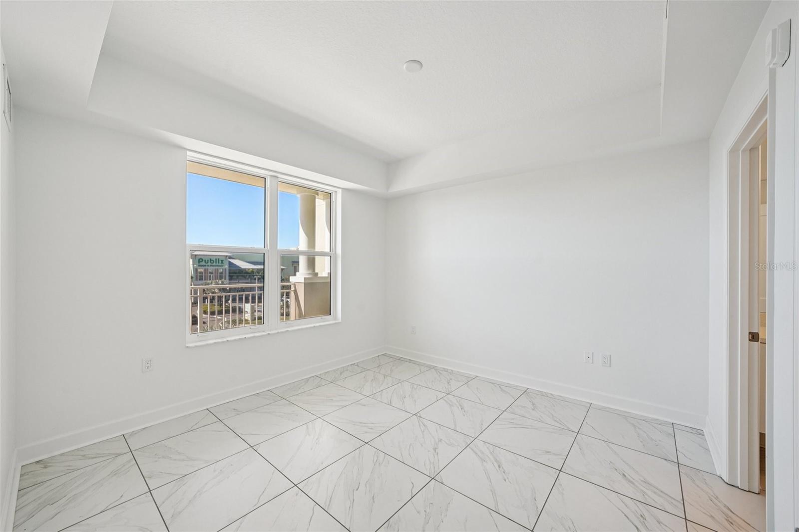 125 ISLAND WAY #404, CLEARWATER BEACH, FL — photo 25