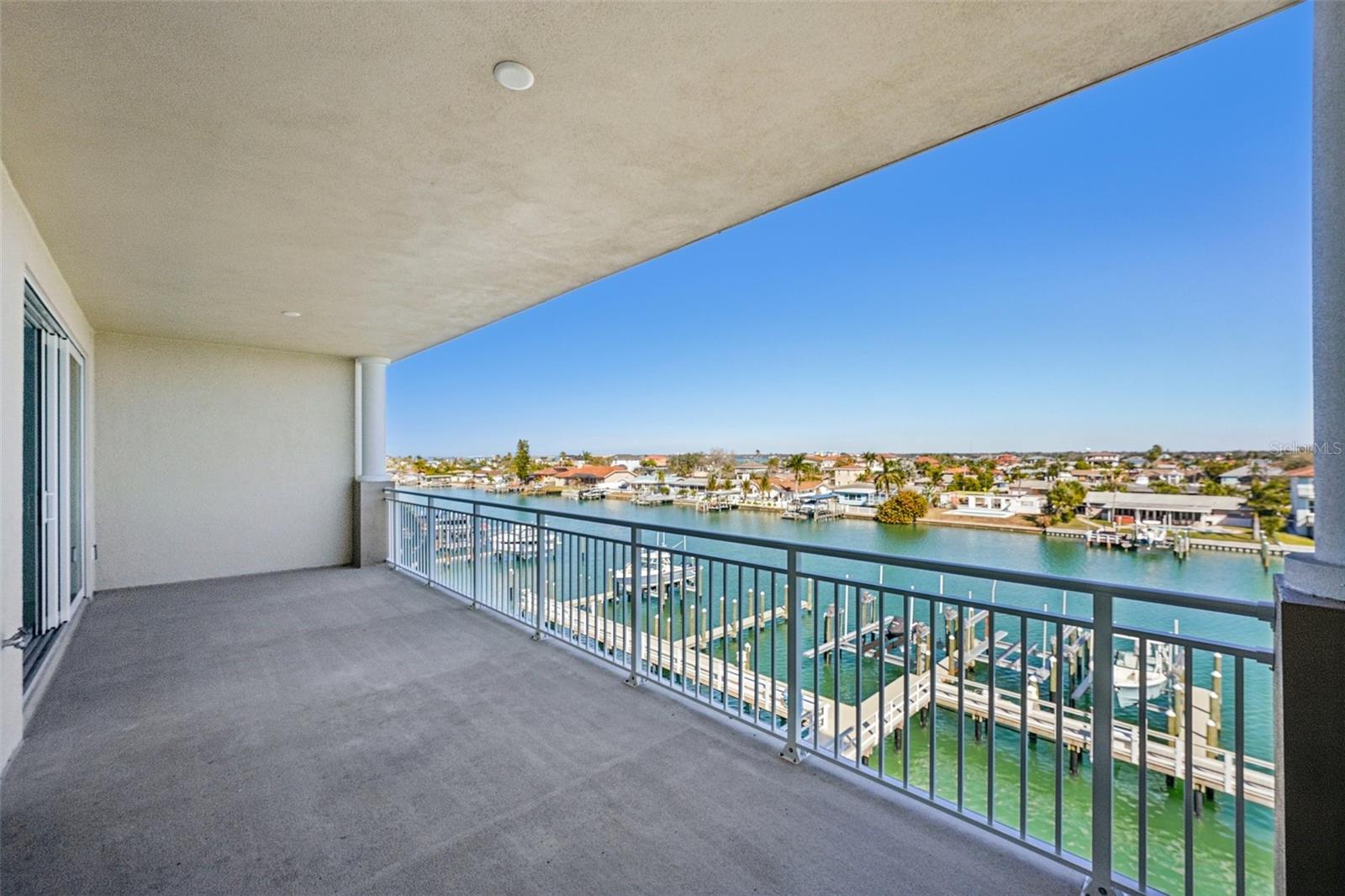 125 ISLAND WAY #404, CLEARWATER BEACH, FL — photo 27