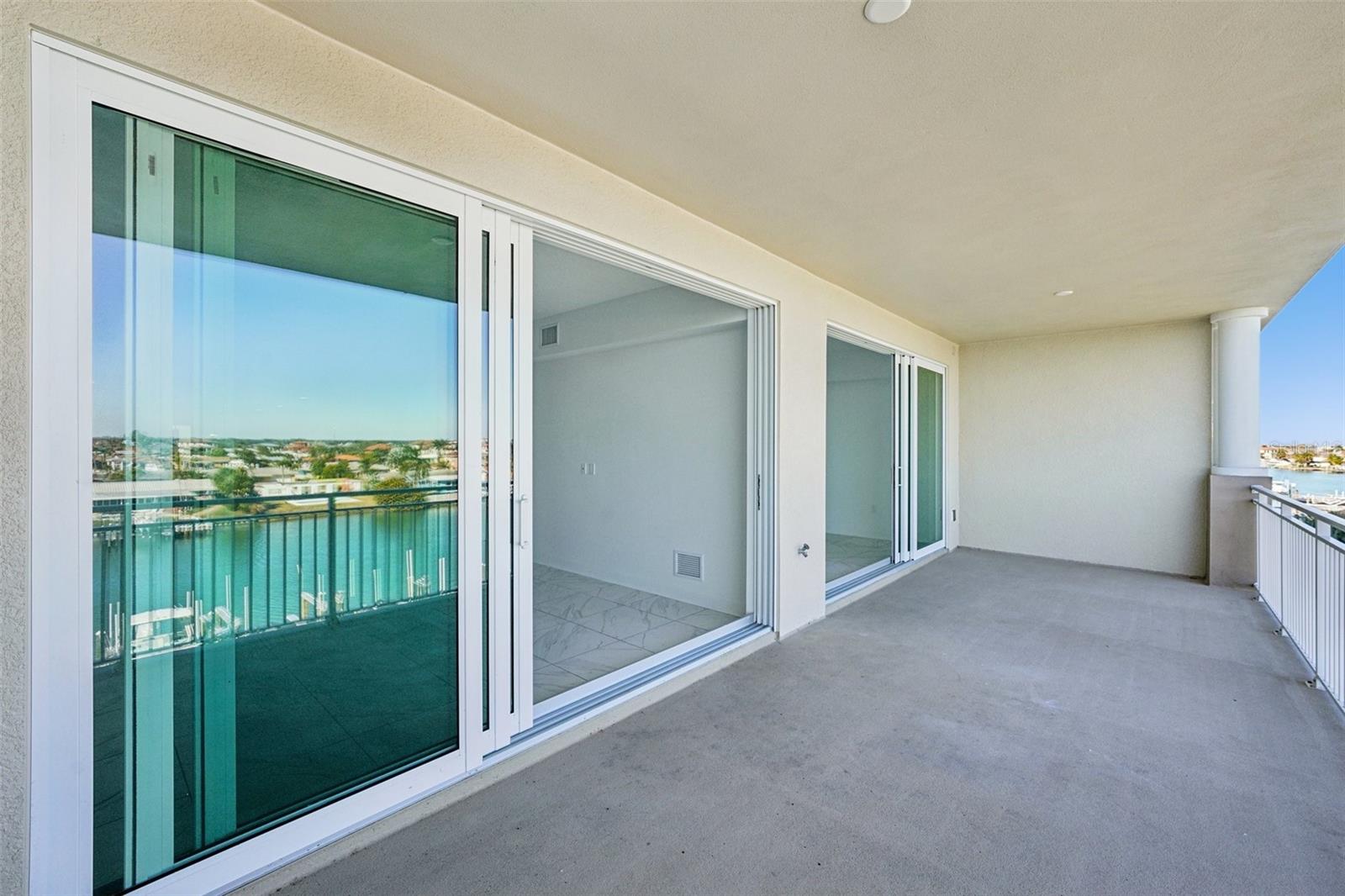125 ISLAND WAY #404, CLEARWATER BEACH, FL — photo 28