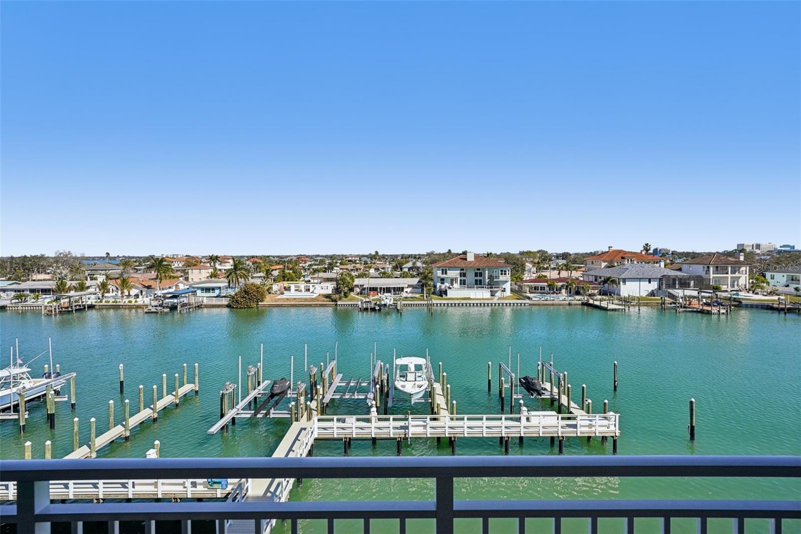 125 ISLAND WAY #404, CLEARWATER BEACH, FL — photo 29