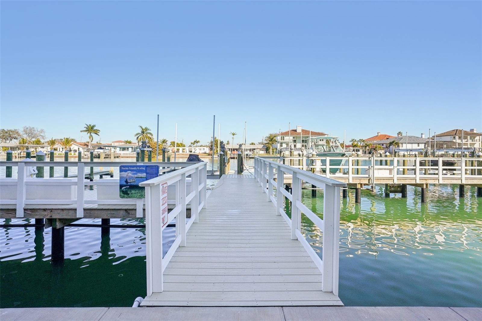 125 ISLAND WAY #404, CLEARWATER BEACH, FL — photo 33