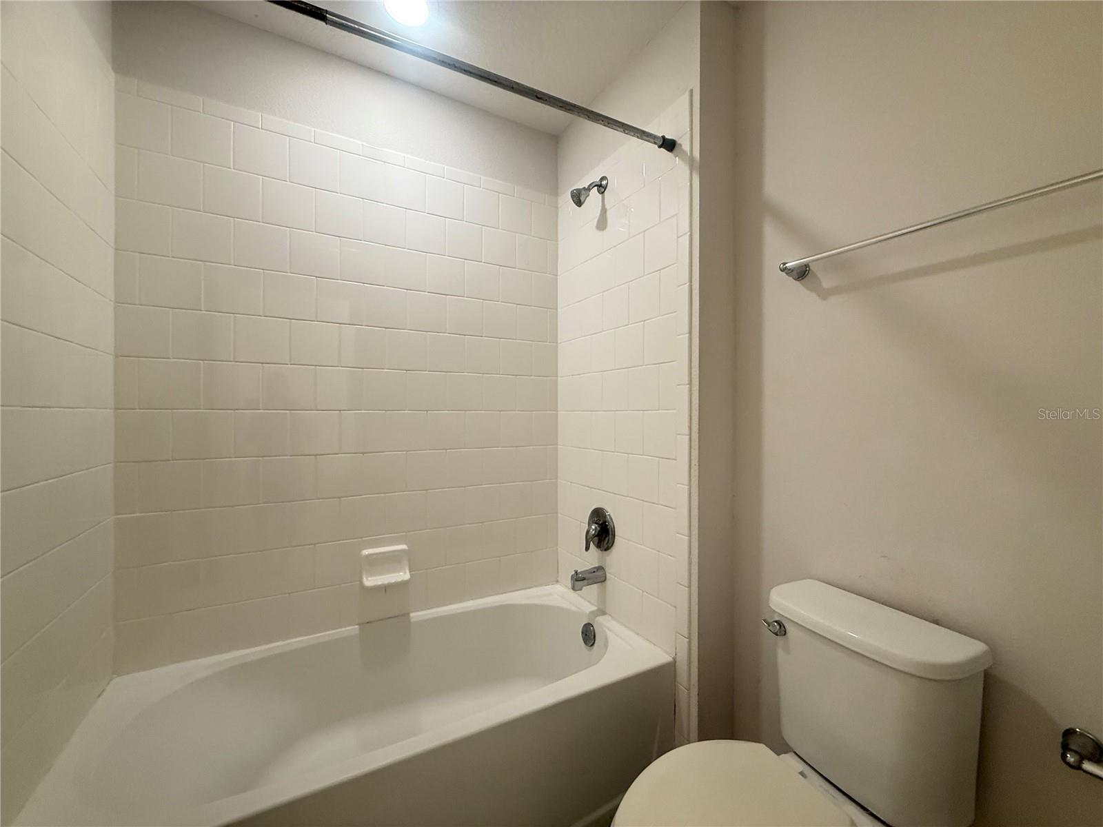 423 KESTREL DR, GROVELAND, FL — photo 34