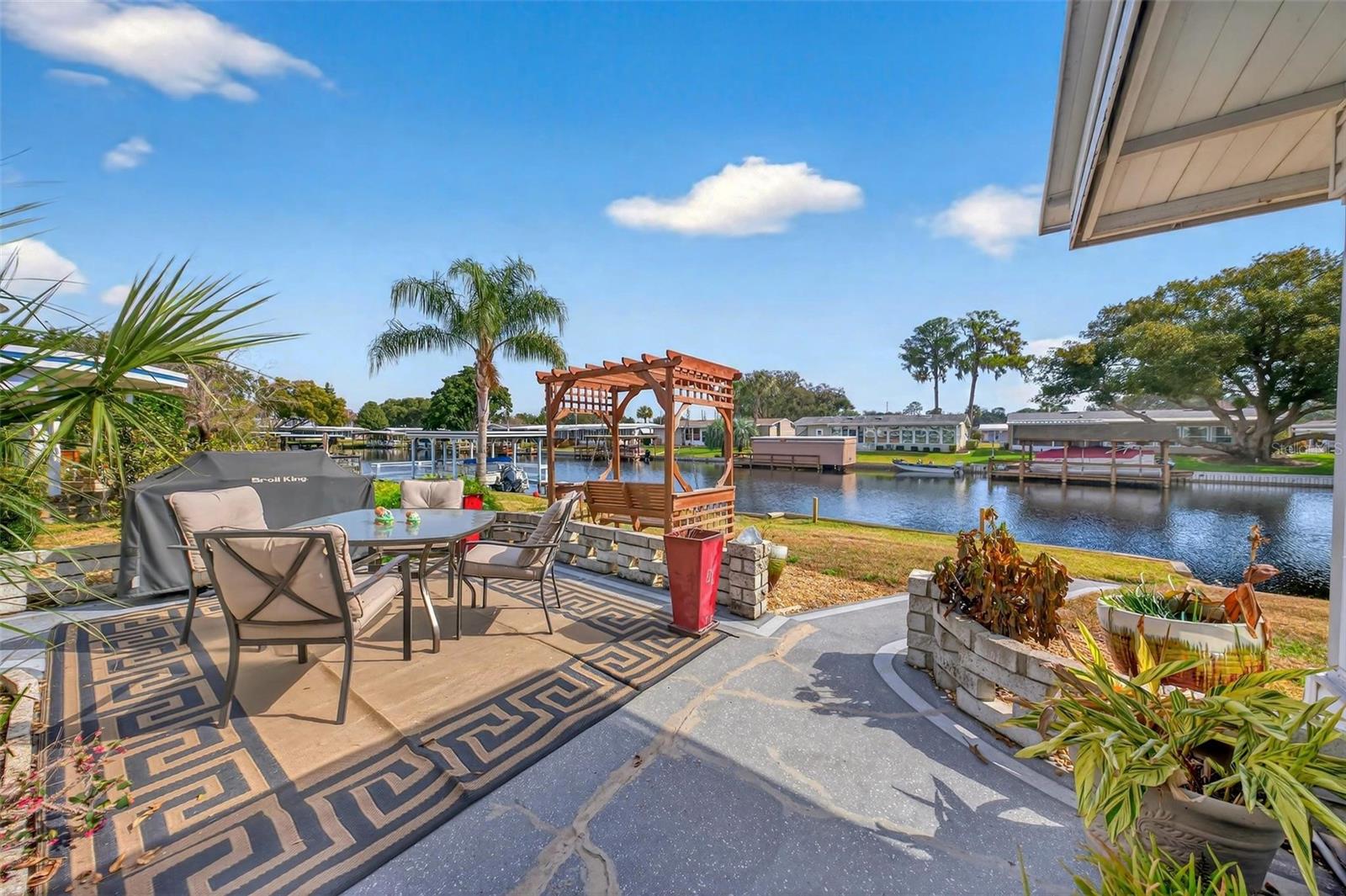 1018 SOUTHLAND DR, TAVARES, FL — photo 5