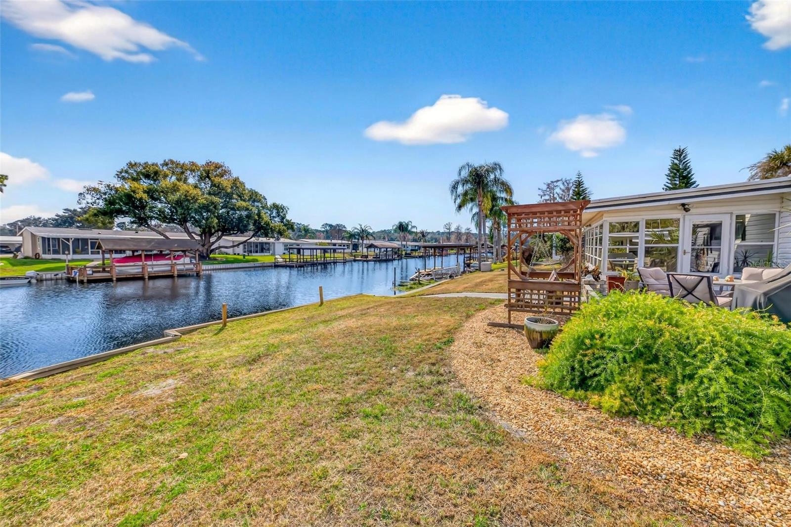 1018 SOUTHLAND DR, TAVARES, FL — photo 9
