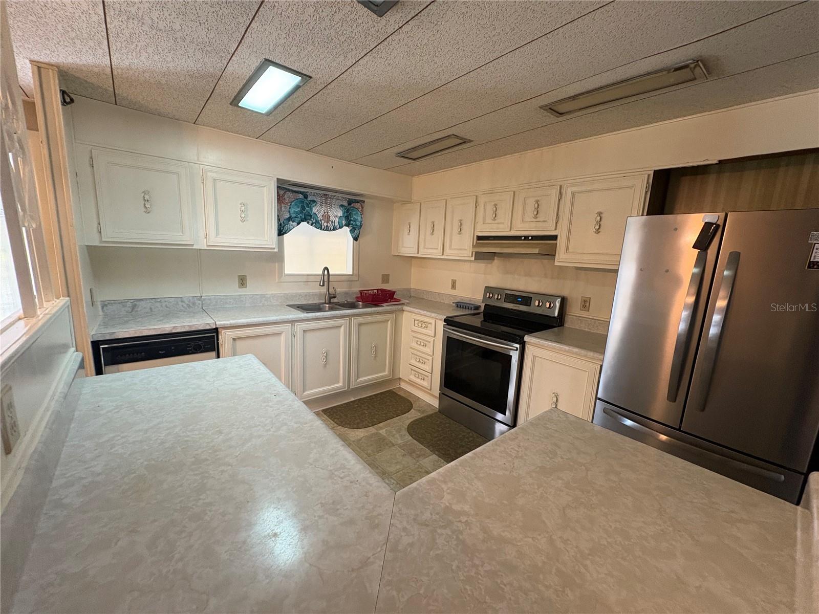 1018 SOUTHLAND DR, TAVARES, FL — photo 35