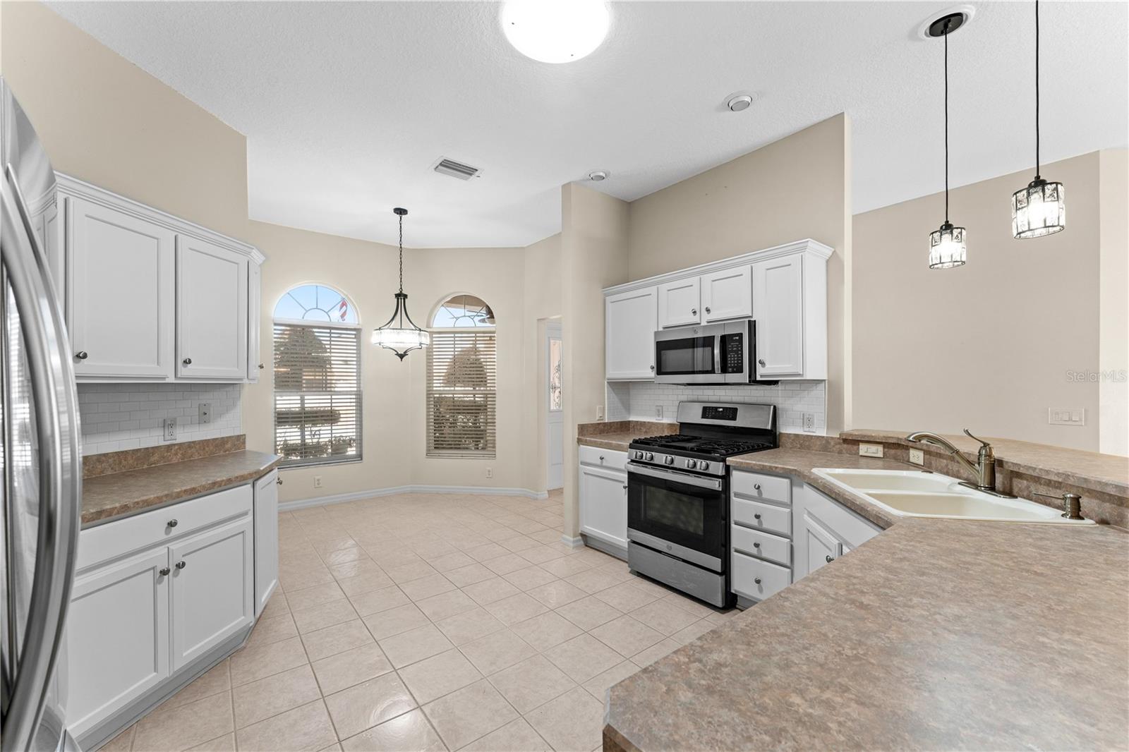 16905 SE 93RD CUTHBERT CIR, THE VILLAGES, FL — photo 6