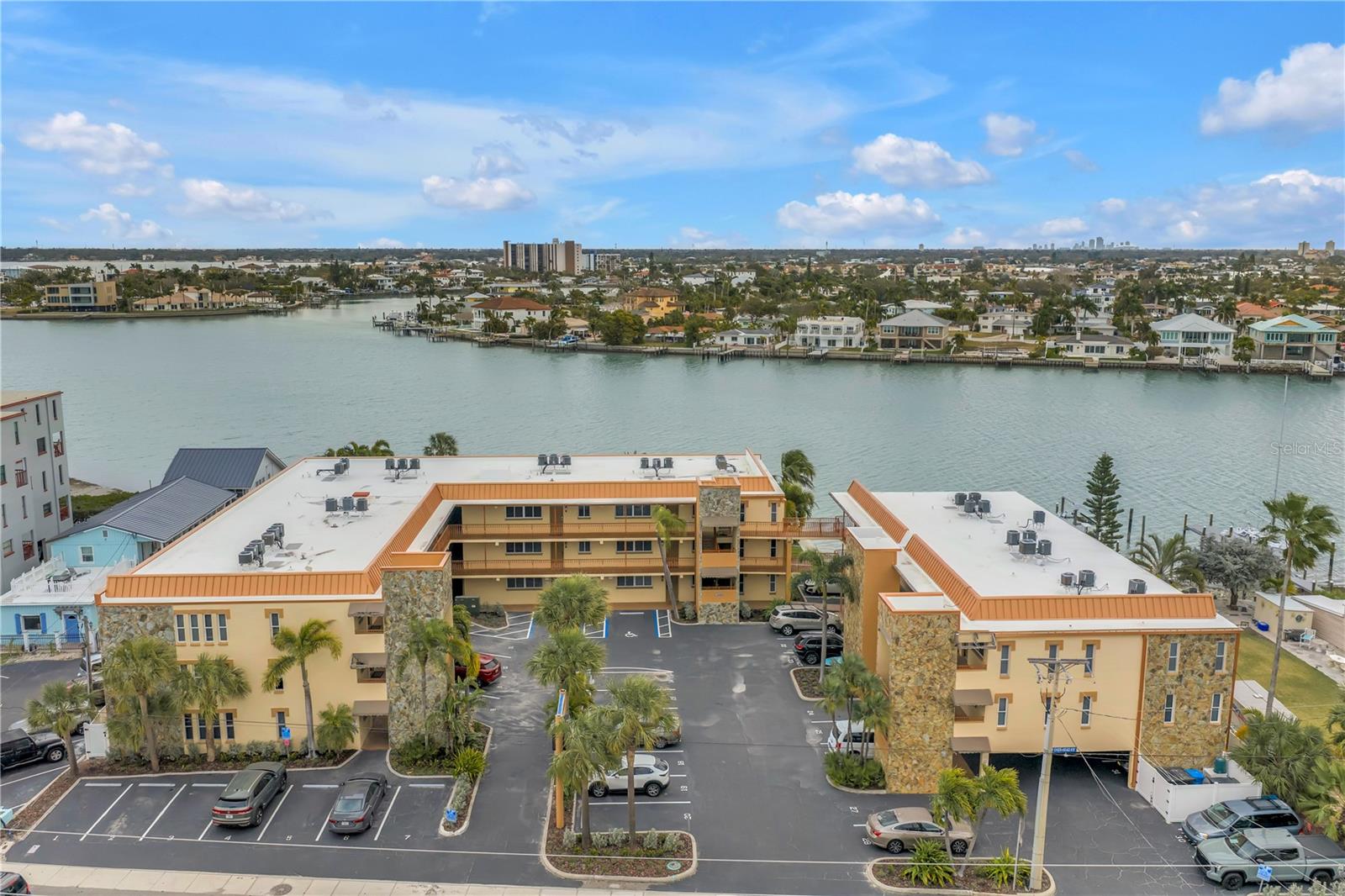 10265 GULF BLVD #B315, ST PETERSBURG, FL — photo 3