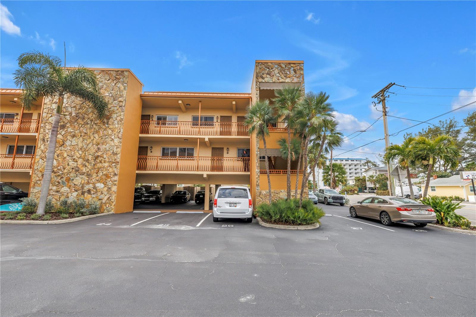 10265 GULF BLVD #B315, ST PETERSBURG, FL — photo 5