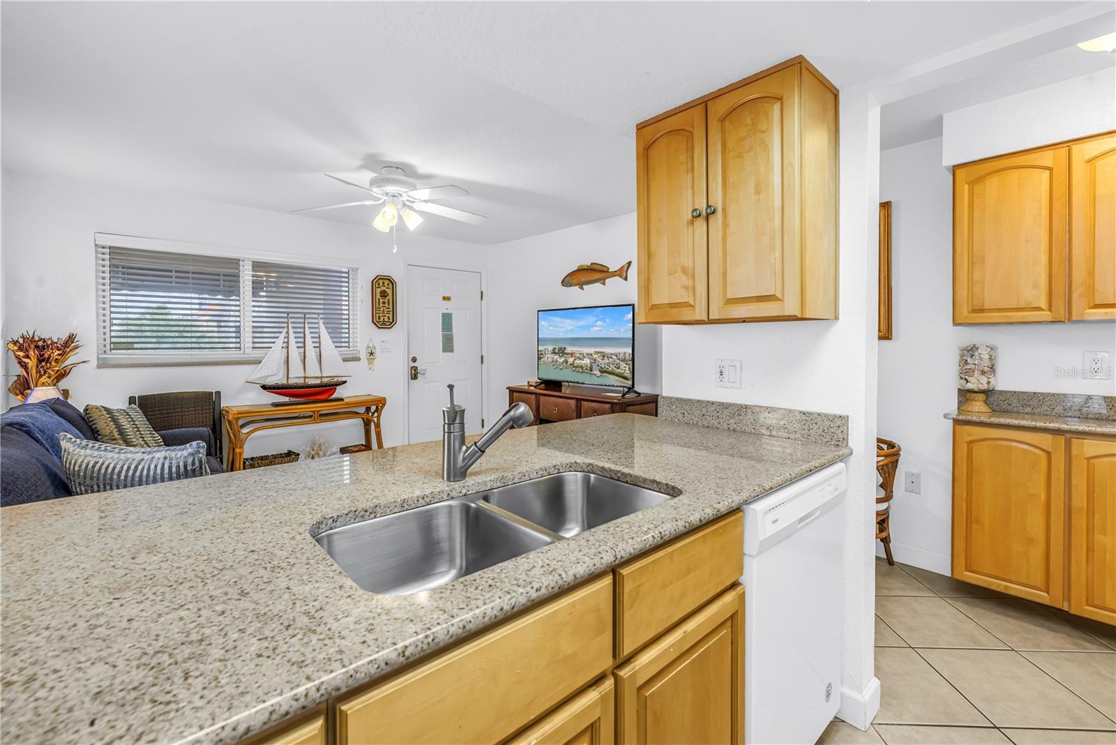 10265 GULF BLVD #B315, ST PETERSBURG, FL — photo 13