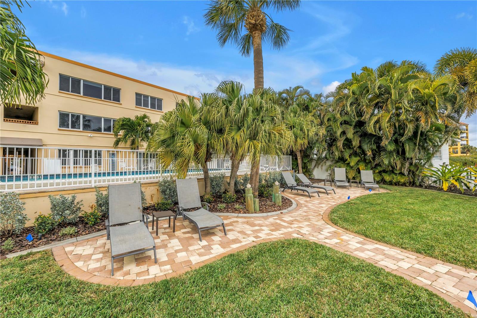10265 GULF BLVD #B315, ST PETERSBURG, FL — photo 20