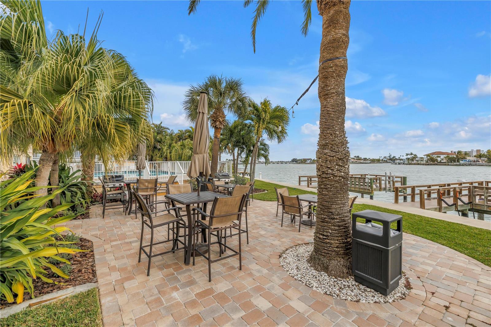 10265 GULF BLVD #B315, ST PETERSBURG, FL — photo 21