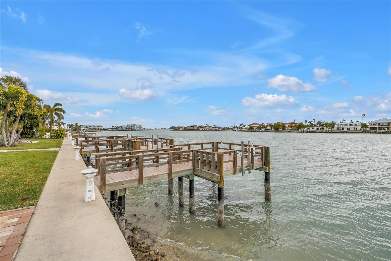 10265 GULF BLVD #B315, ST PETERSBURG, FL — photo 22