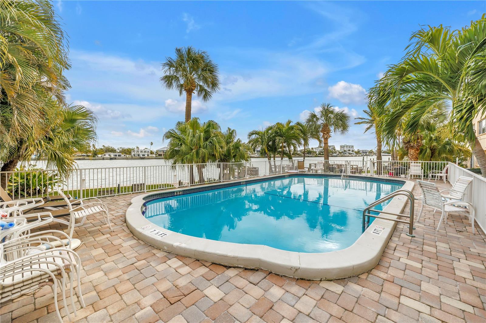 10265 GULF BLVD #B315, ST PETERSBURG, FL — photo 25
