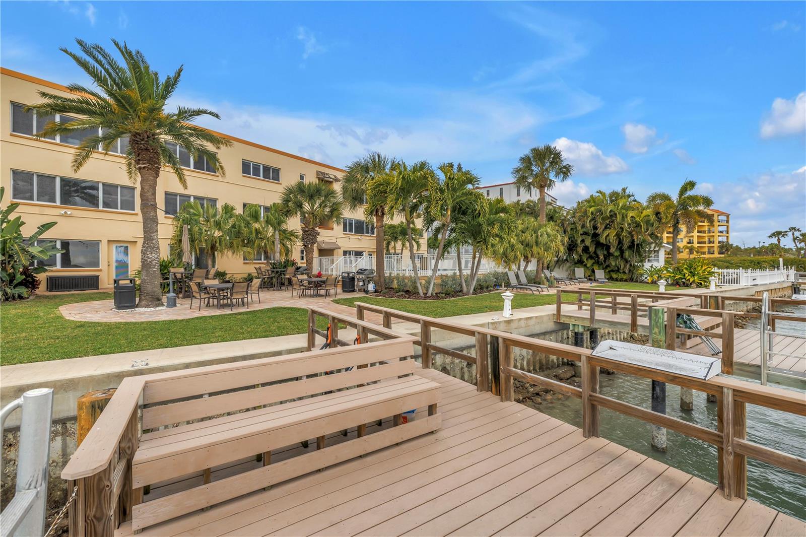 10265 GULF BLVD #B315, ST PETERSBURG, FL — photo 27