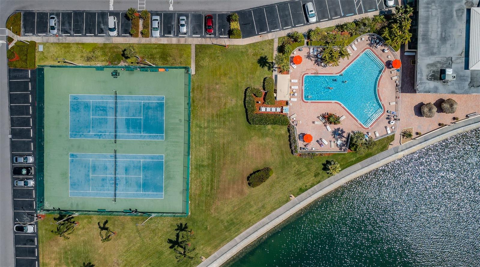 4525 COVE CIR #604, ST PETERSBURG, FL — photo 32