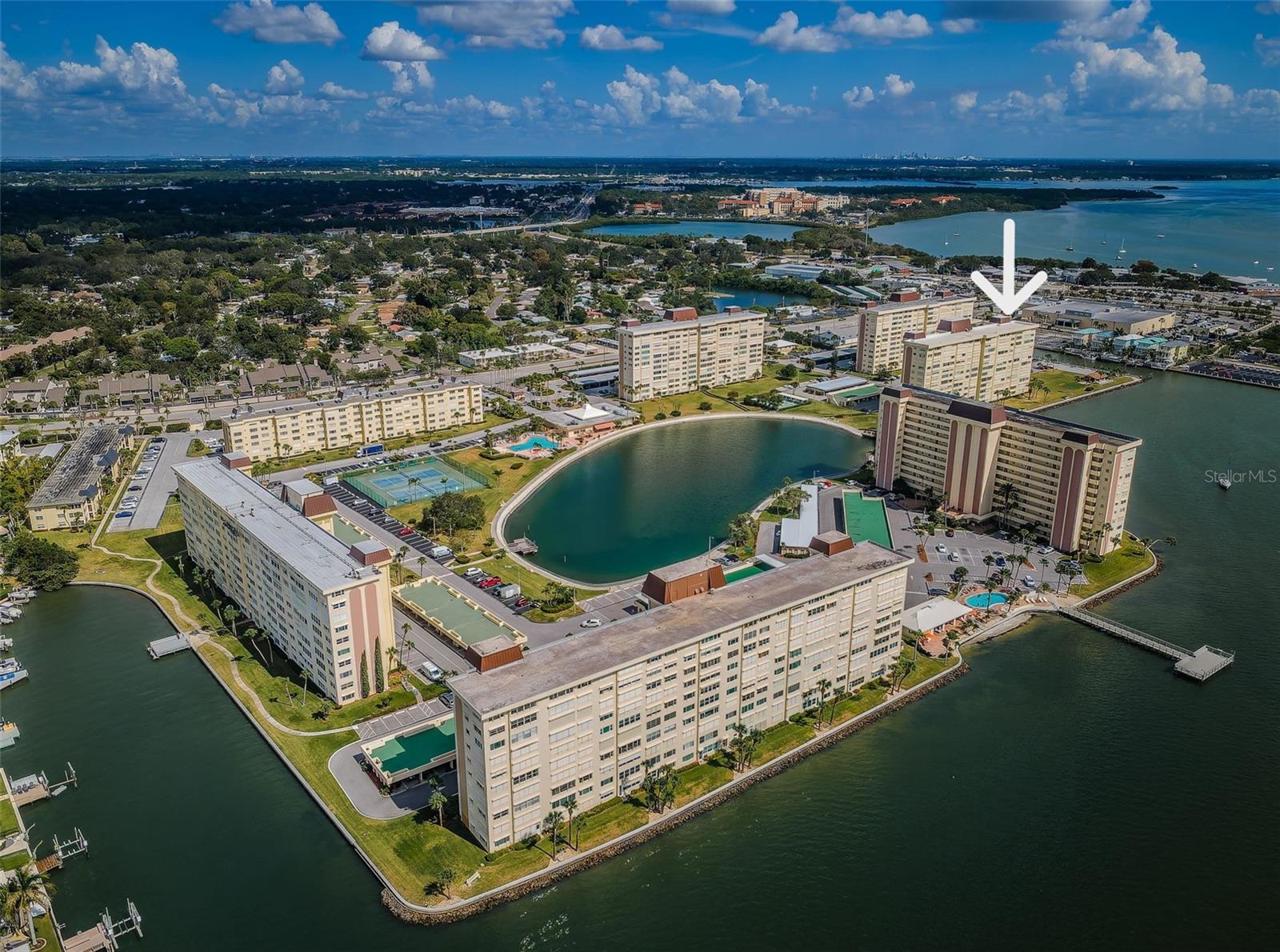 4525 COVE CIR #604, ST PETERSBURG, FL — photo 54