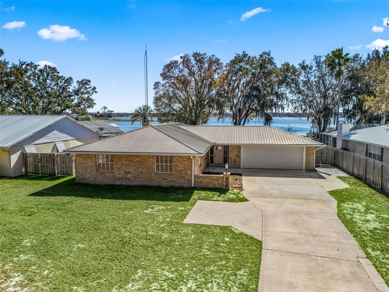10916 SE TIMUCUAN RD, SUMMERFIELD, FL