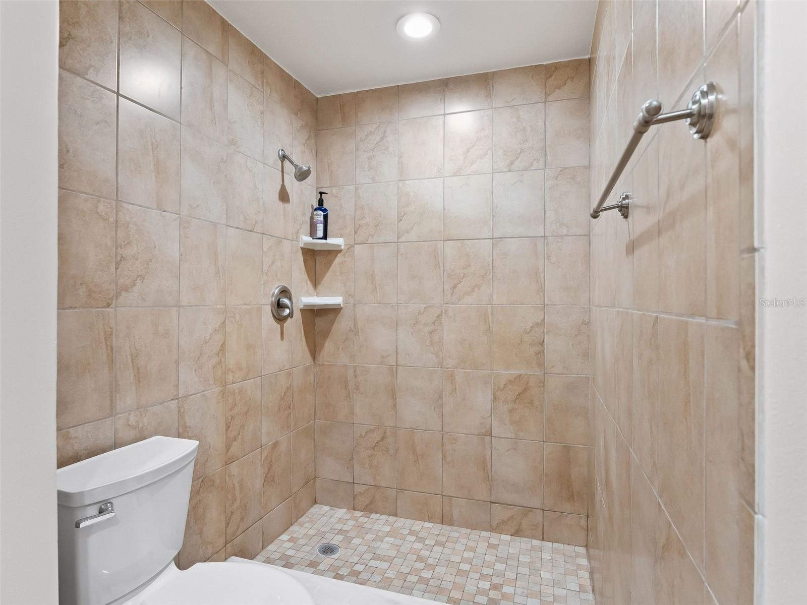 10916 SE TIMUCUAN RD, SUMMERFIELD, FL — photo 27
