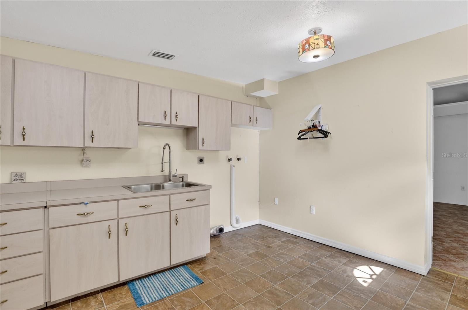 2725 W CHARING RD, AVON PARK, FL — photo 31