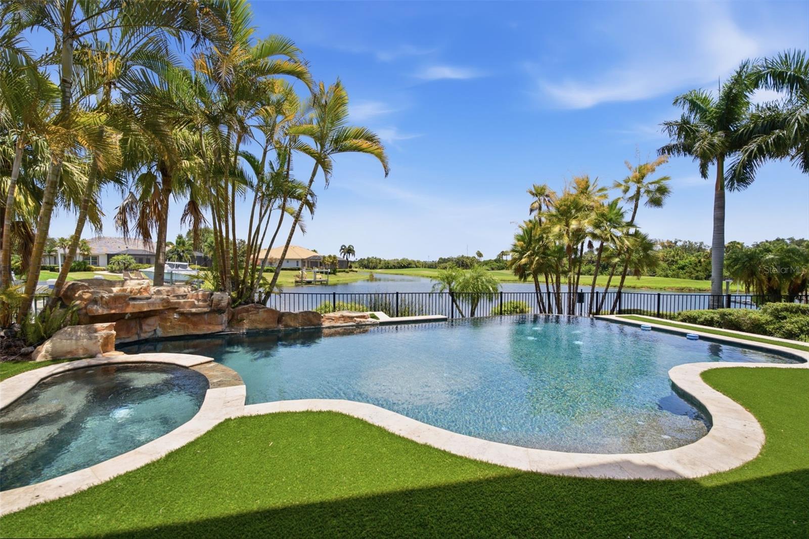 11007 BIG BASS PL, BRADENTON, FL — photo 2