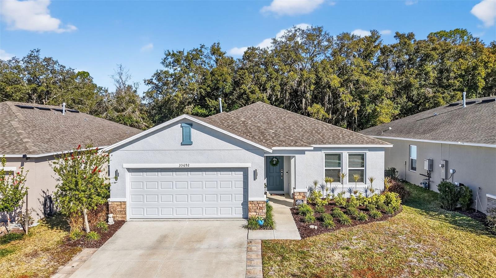 33692 SKY BLOSSOM CIR, LEESBURG, FL