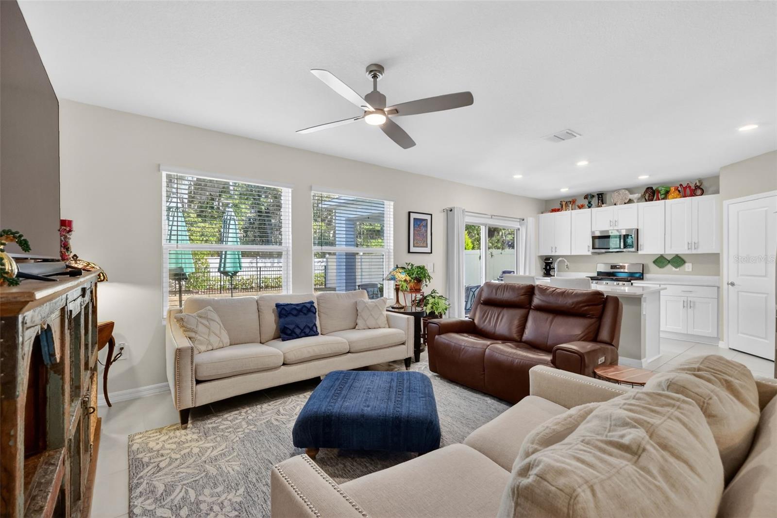 33692 SKY BLOSSOM CIR, LEESBURG, FL — photo 20