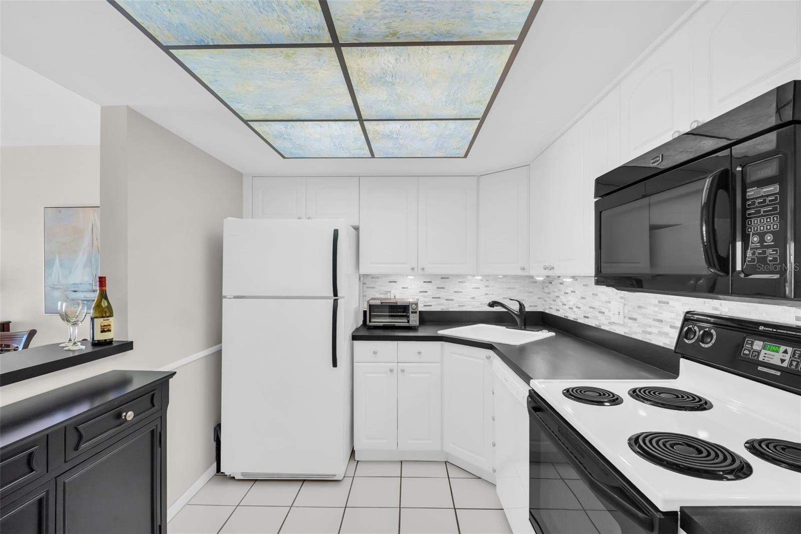 4900 BRITTANY DR S #1405, ST PETERSBURG, FL — photo 16