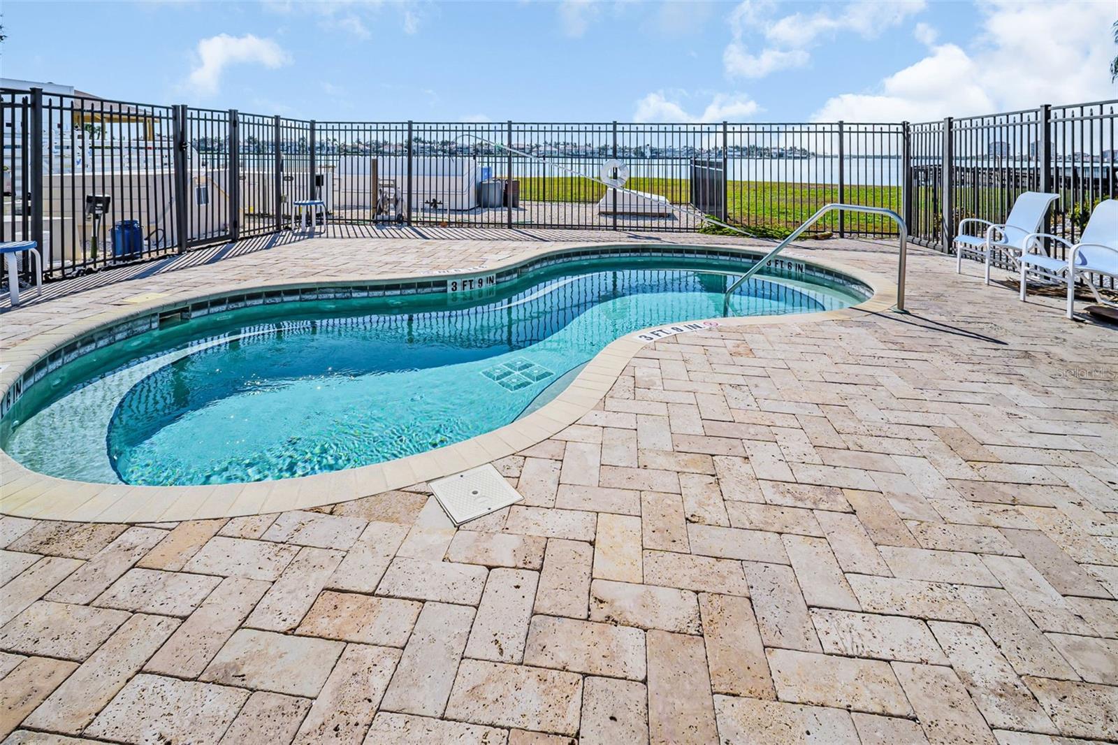 4900 BRITTANY DR S #1405, ST PETERSBURG, FL — photo 46