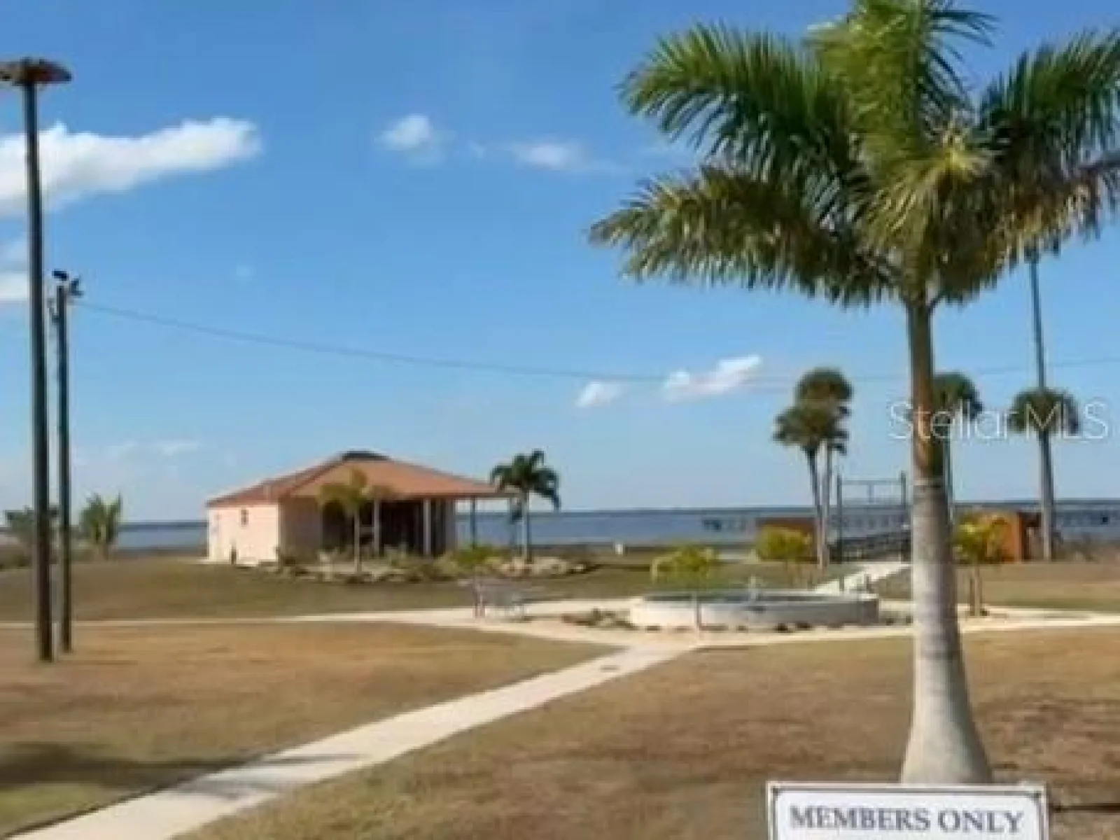 923 GAILLARDIA DR, INDIAN LAKE ESTATES, FL — photo 16