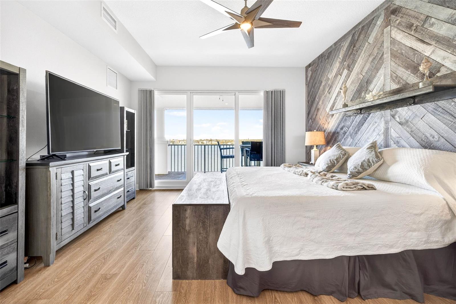 17717 GULF BLVD #401, REDINGTON SHORES, FL — photo 27
