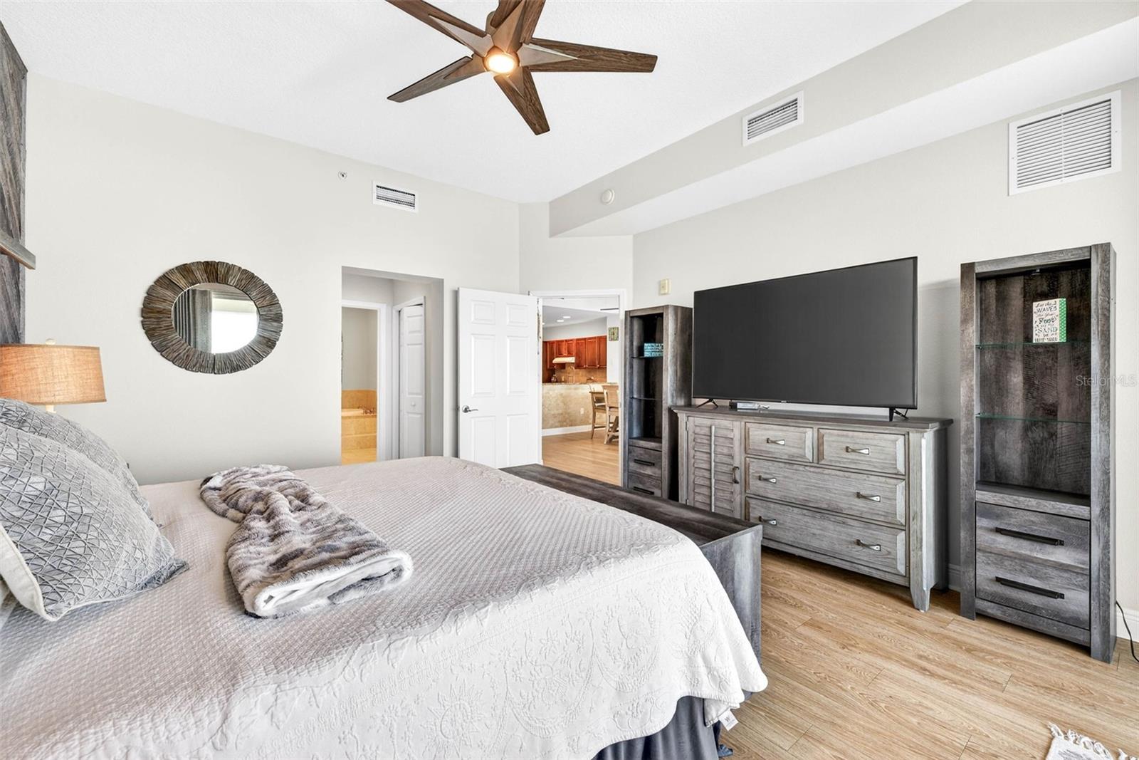 17717 GULF BLVD #401, REDINGTON SHORES, FL — photo 28