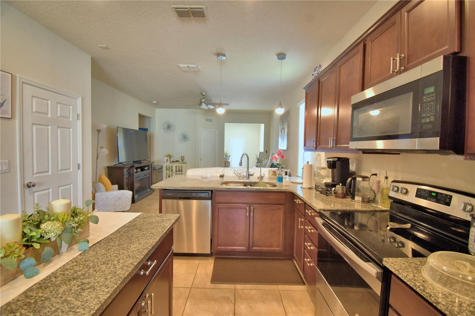 3589 ROCK CREEK LN, KISSIMMEE, FL — photo 10