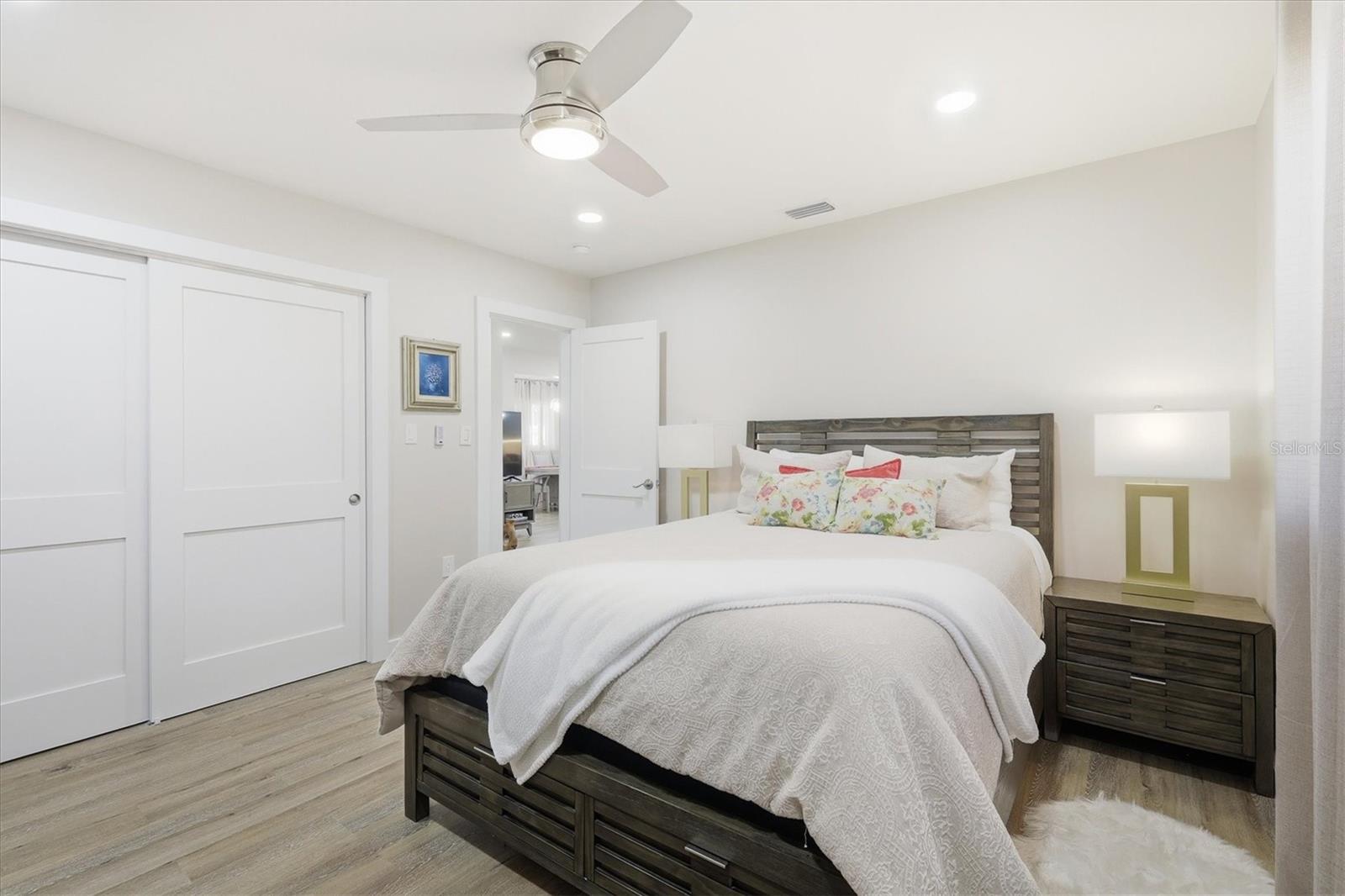 5247 CARMILFRA DR, SARASOTA, FL — photo 23