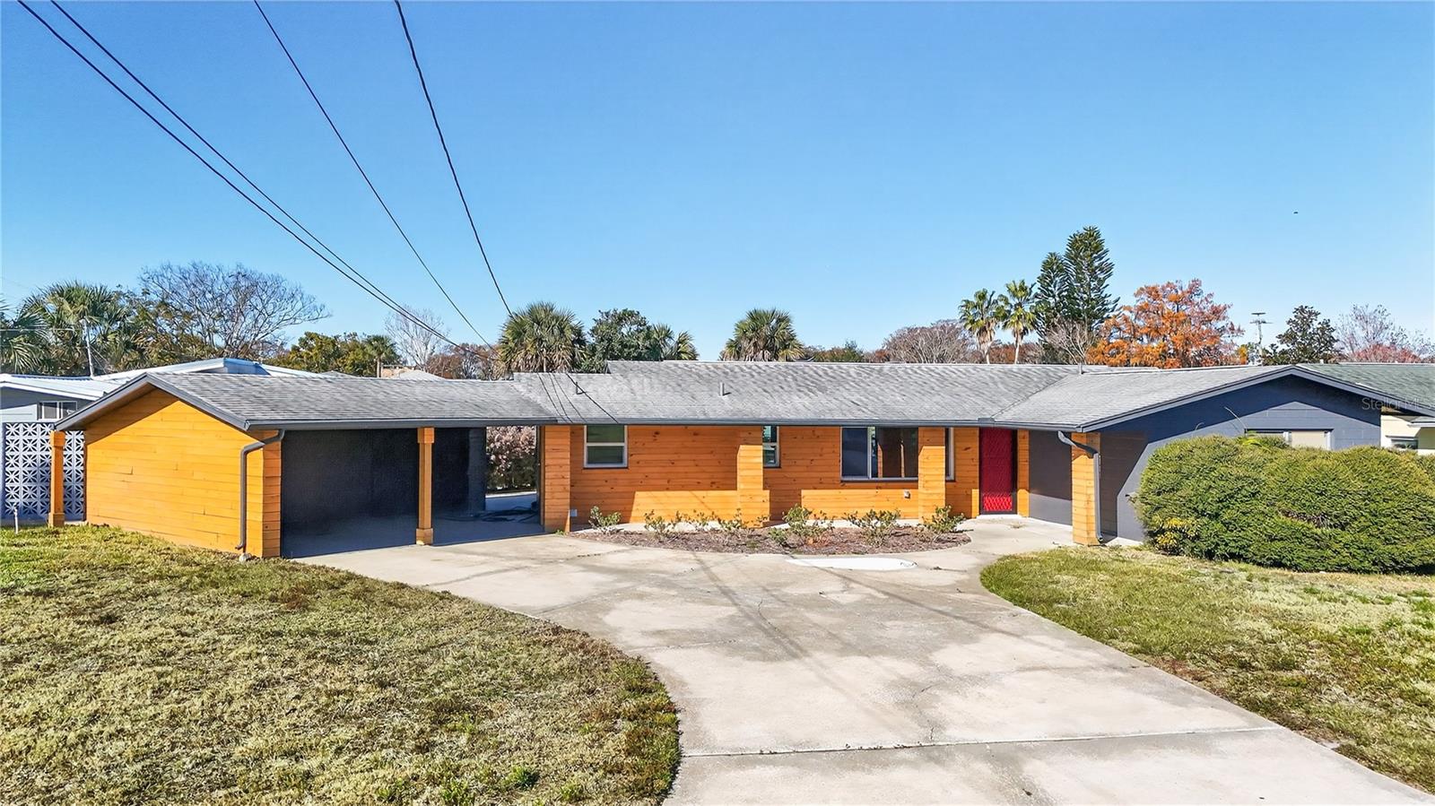 1503 CANAL CT, TAVARES, FL