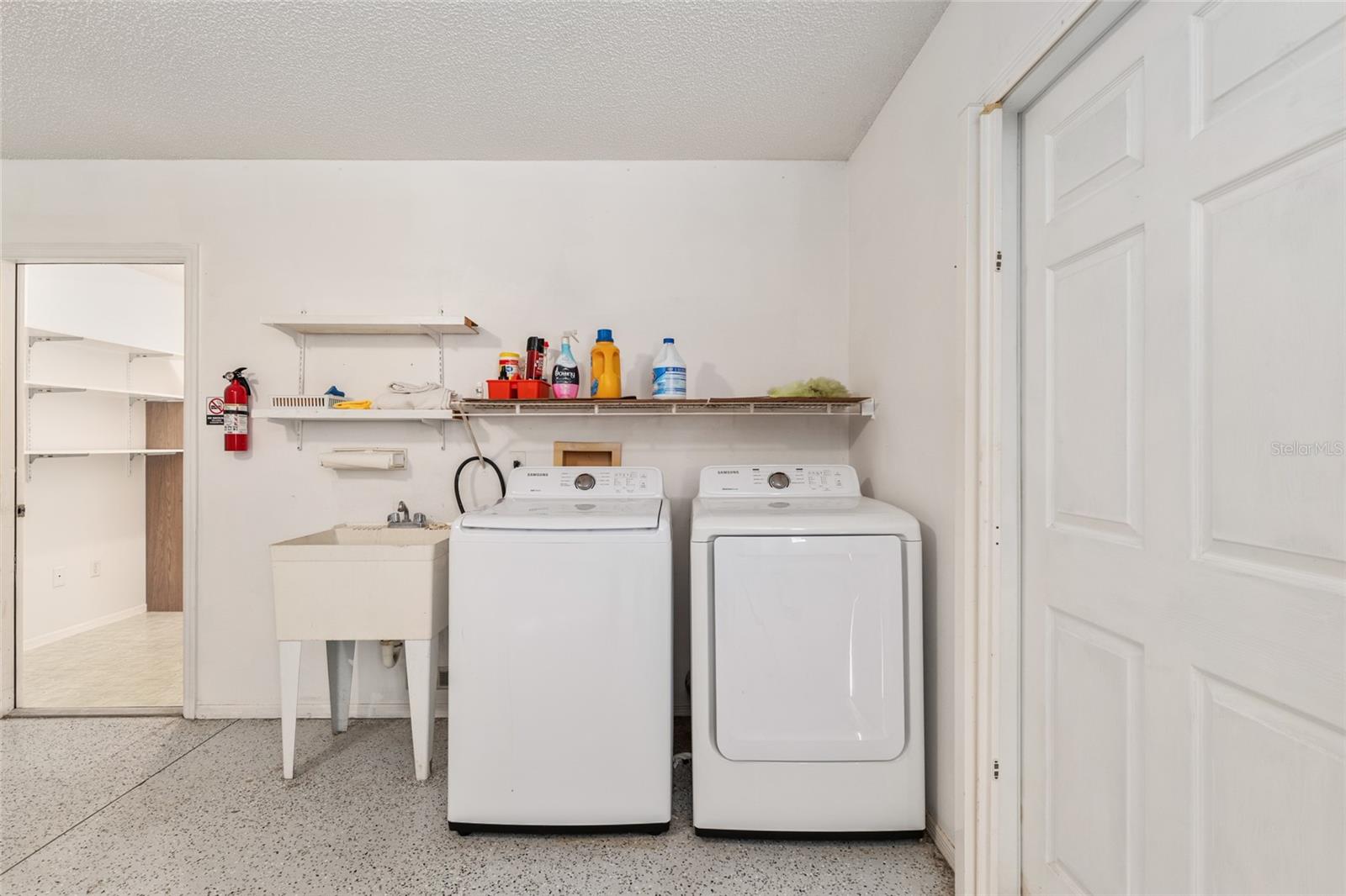 335 SAN MARINO DR, THE VILLAGES, FL — photo 33