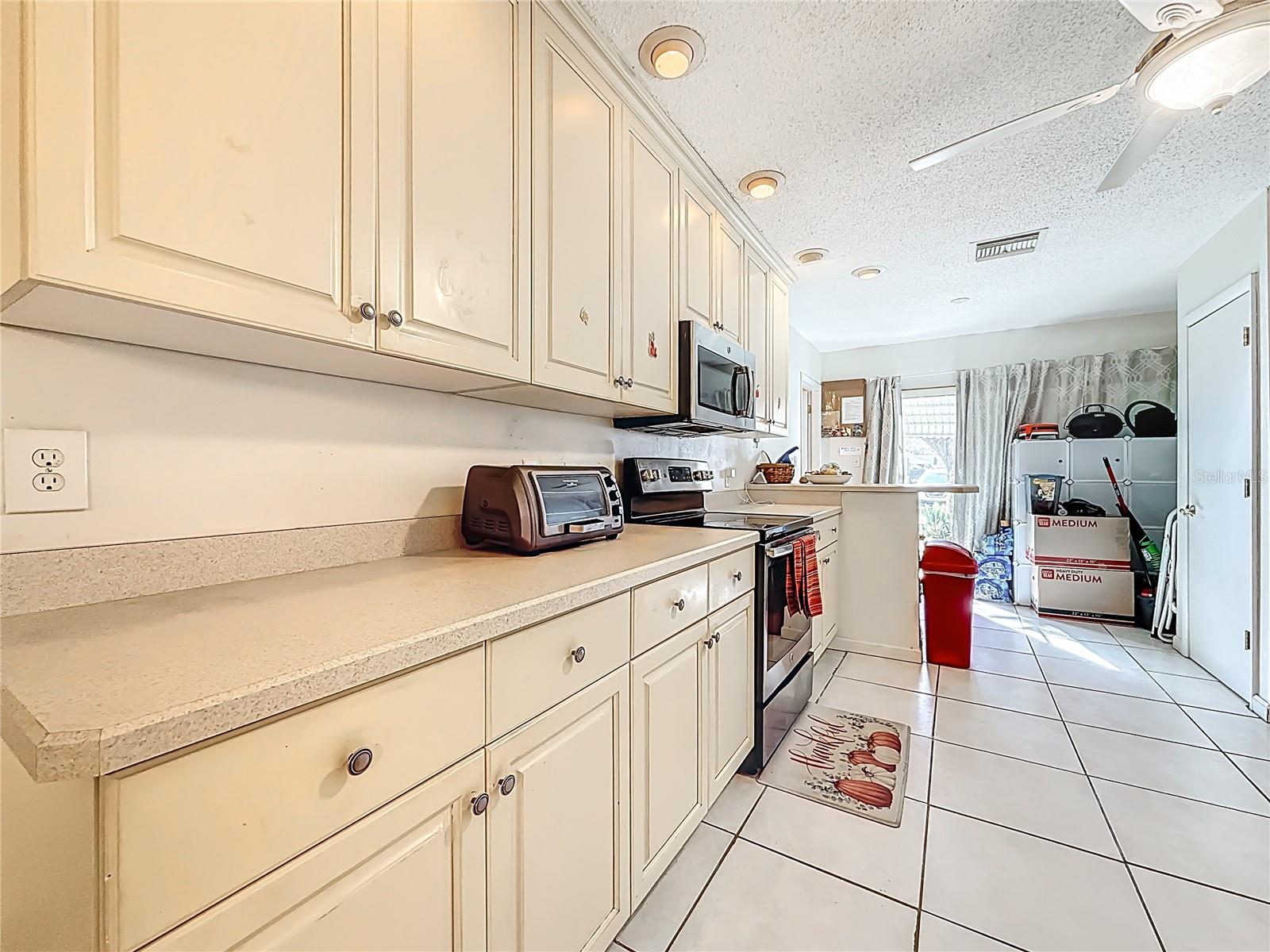 1020 85TH AVE N #119, ST PETERSBURG, FL — photo 11