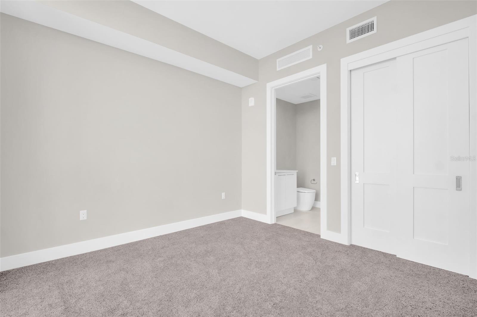 275 1ST AVE S #2708, ST PETERSBURG, FL — photo 38