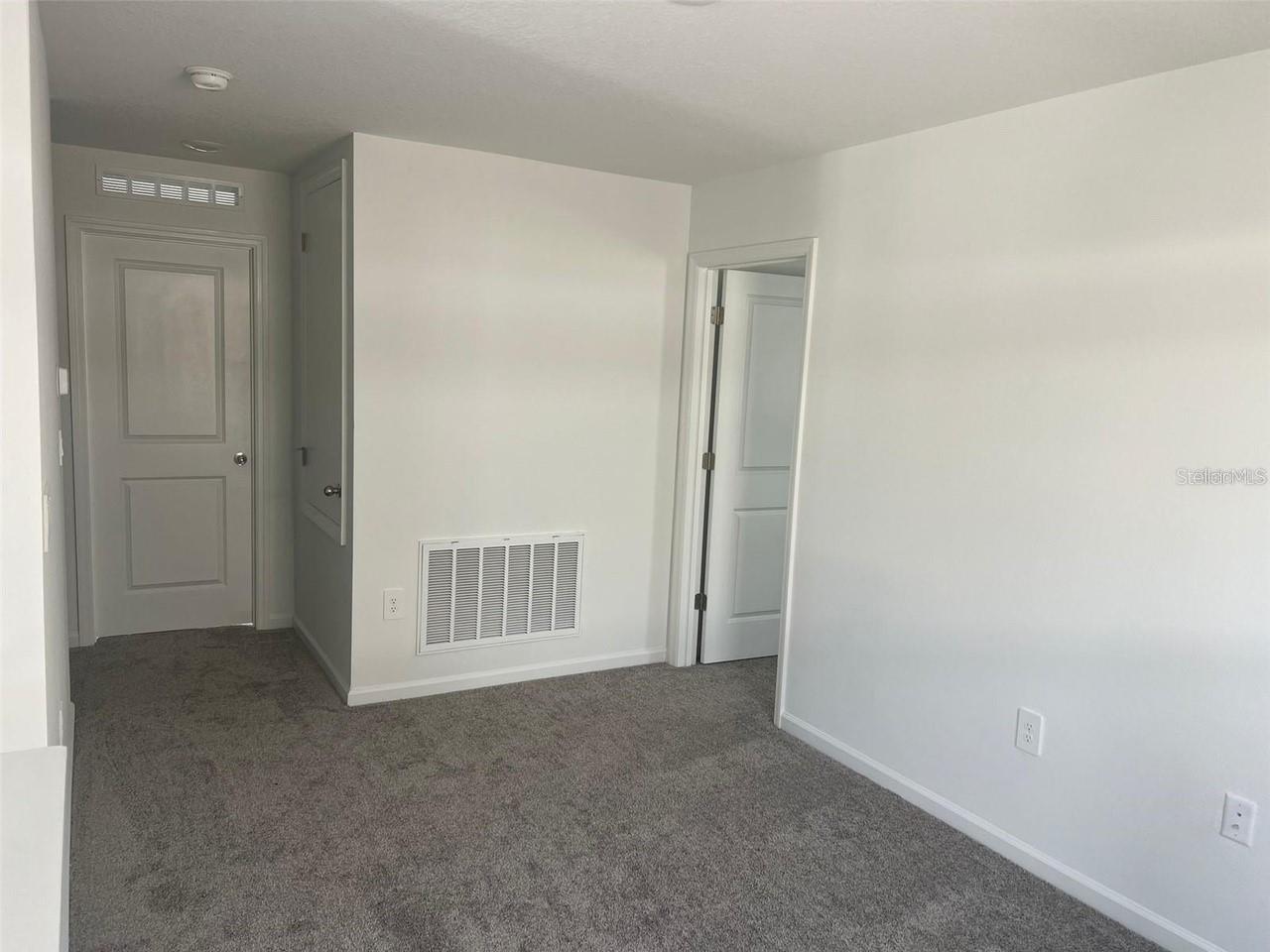 1756 WHITE WATER CT, DAVENPORT, FL — photo 3