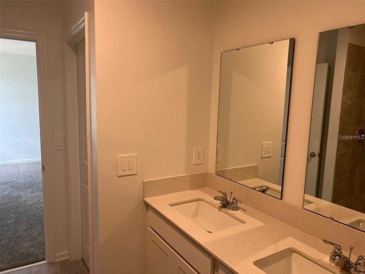 1756 WHITE WATER CT, DAVENPORT, FL — photo 4
