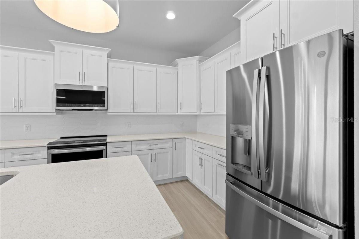 6999 BURNSVILLE ST, ENGLEWOOD, FL — photo 27
