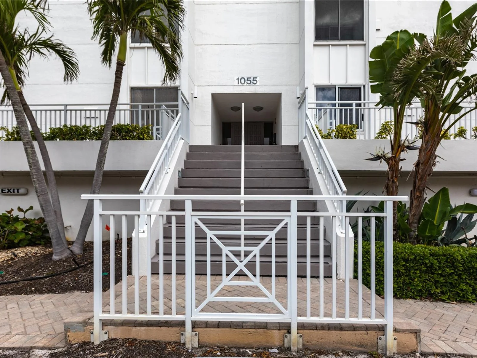 1055 W PEPPERTREE DR #703AA, SARASOTA, FL — photo 3