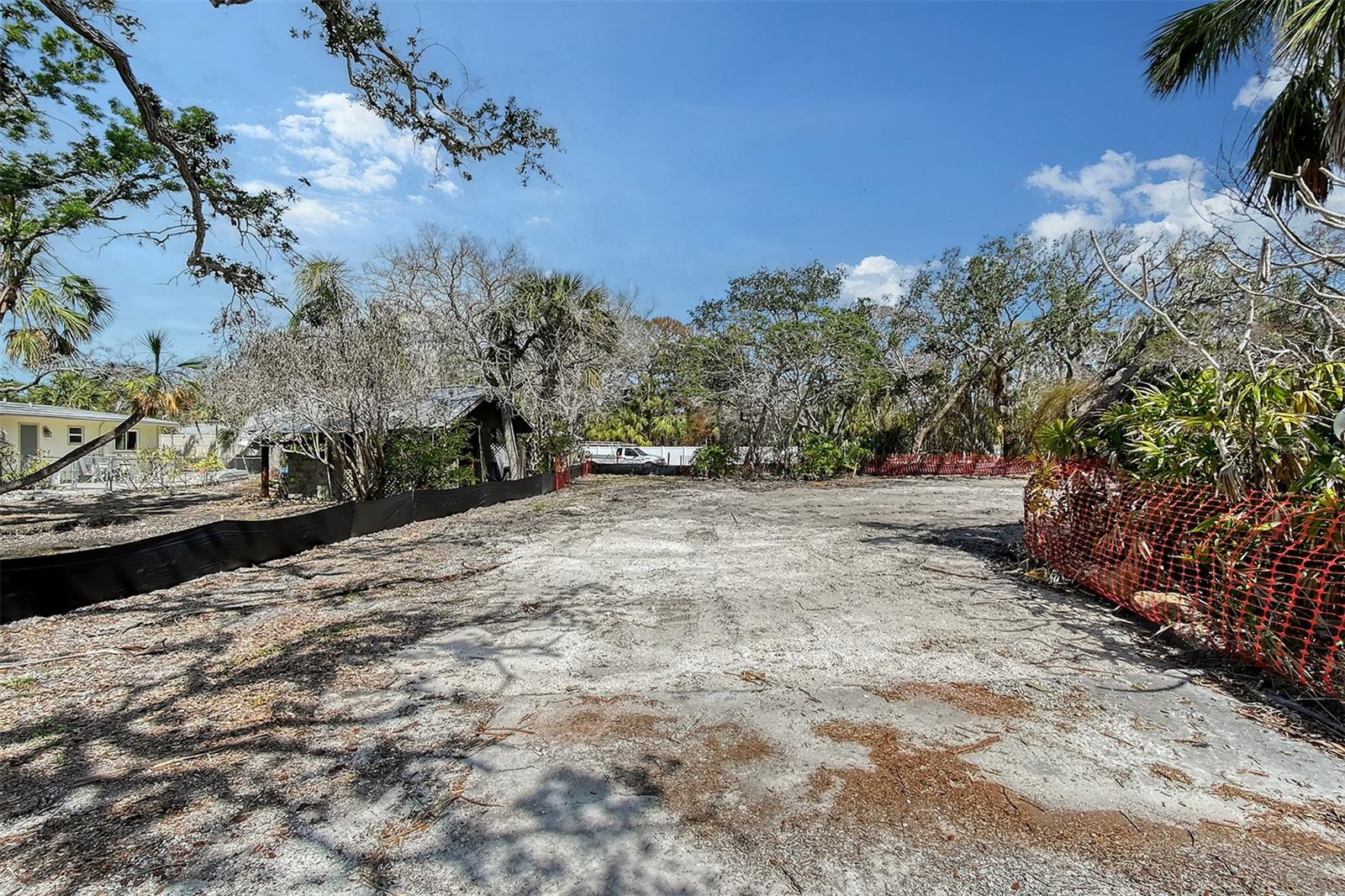 8504 HERON LAGOON CIR, SARASOTA, FL — photo 9