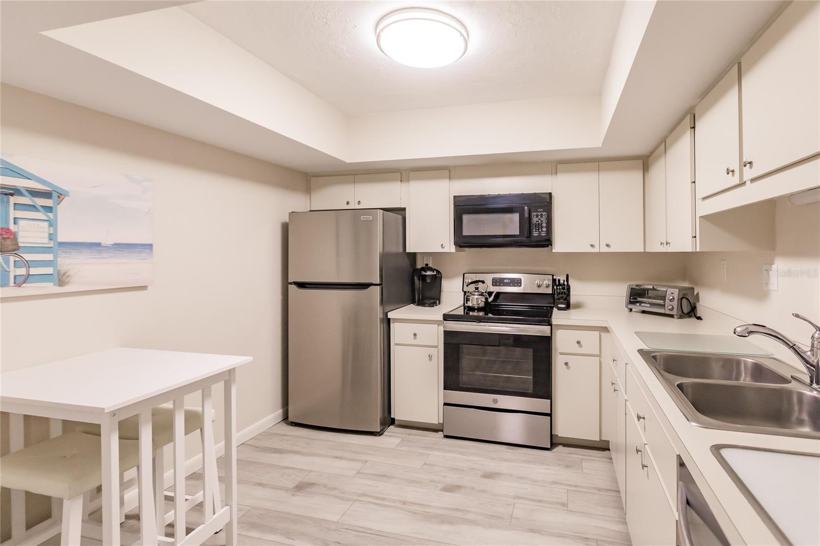 1055 W PEPPERTREE DR #506AA, SARASOTA, FL — photo 11