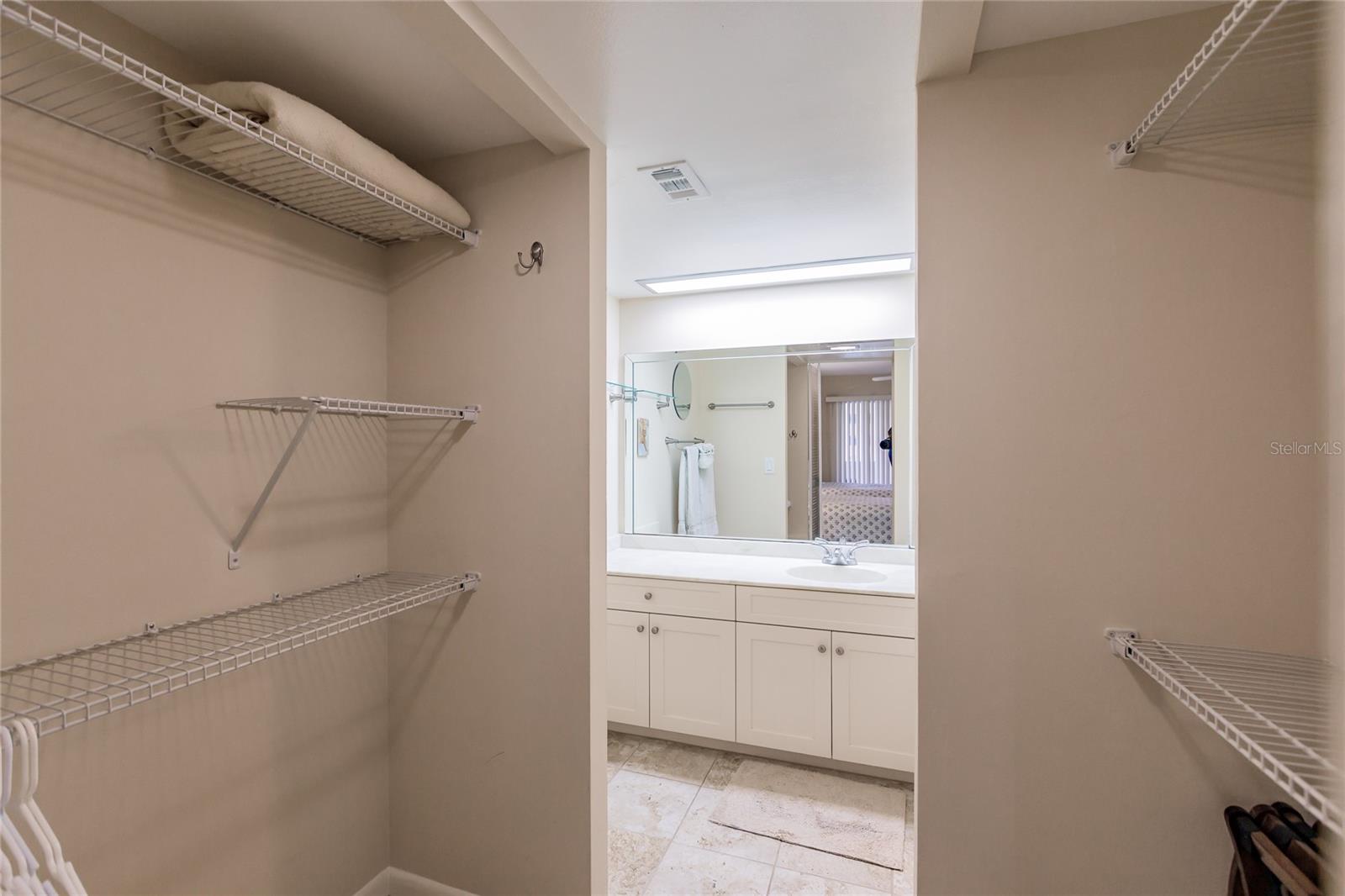 1055 W PEPPERTREE DR #506AA, SARASOTA, FL — photo 30