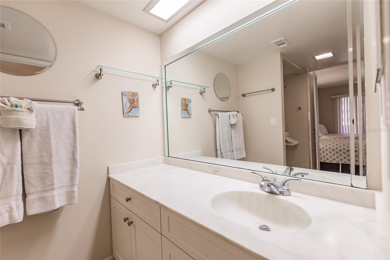 1055 W PEPPERTREE DR #506AA, SARASOTA, FL — photo 33