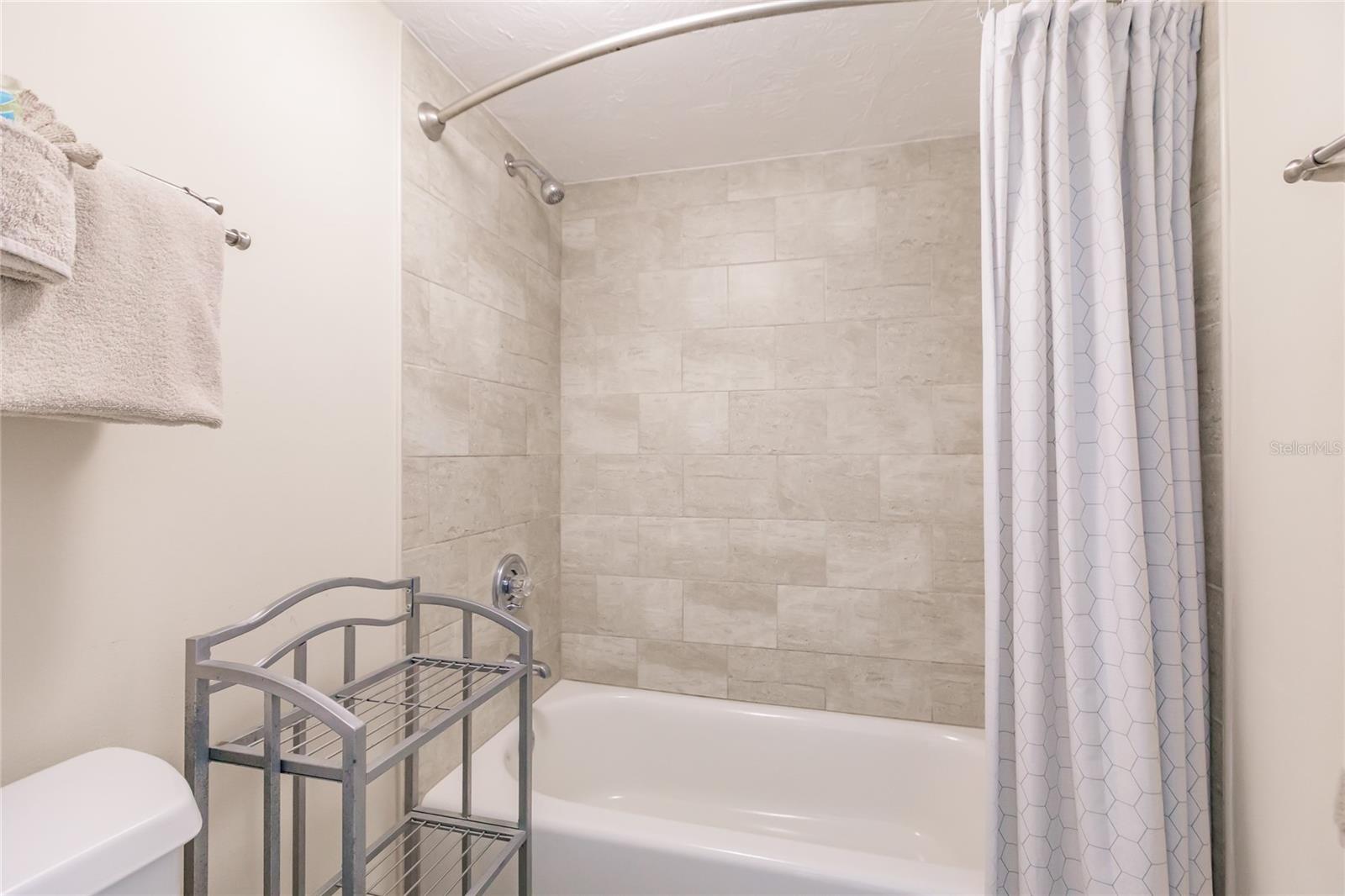 1055 W PEPPERTREE DR #506AA, SARASOTA, FL — photo 45