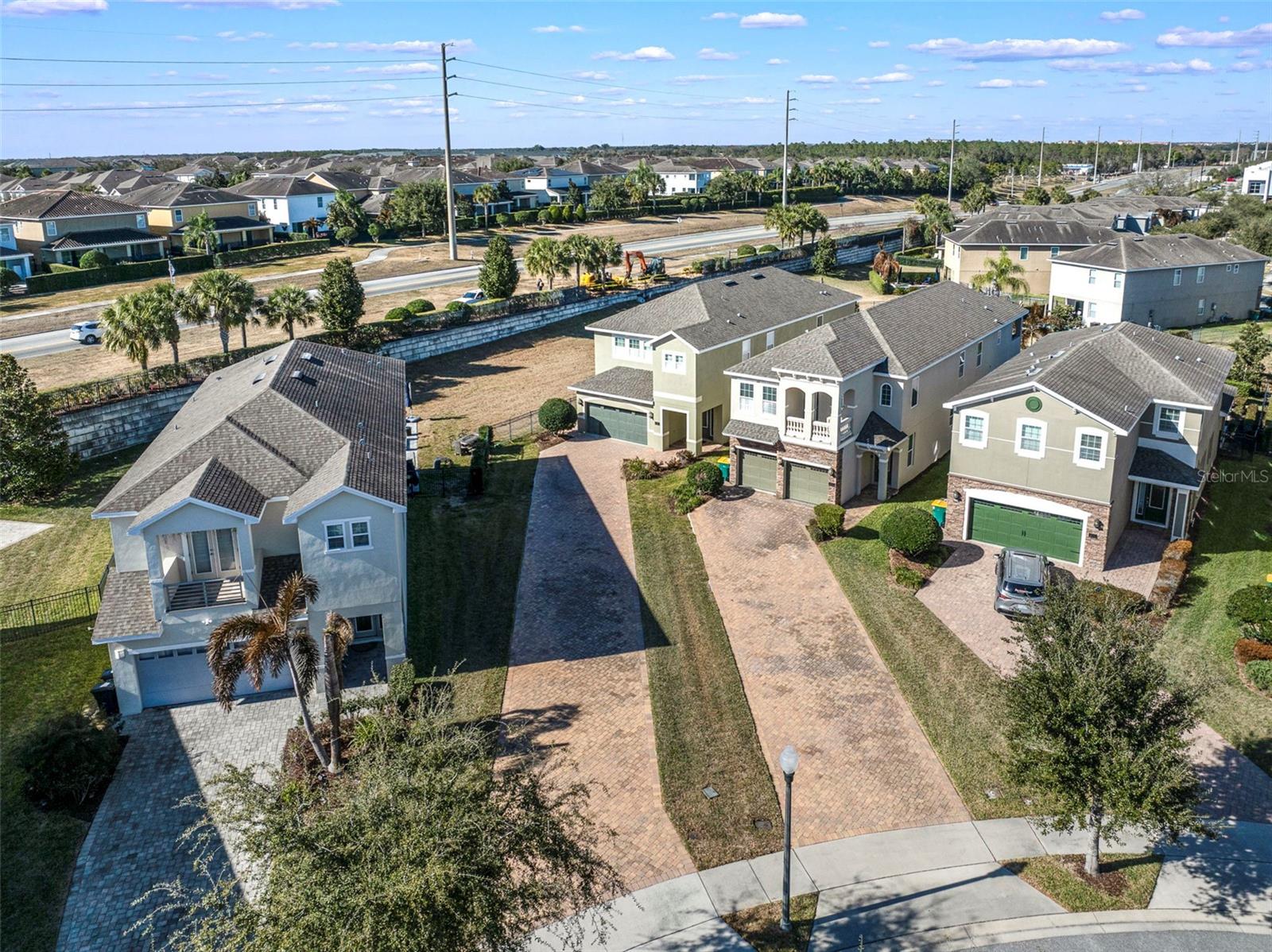 180 MINTON LOOP, KISSIMMEE, FL — photo 2