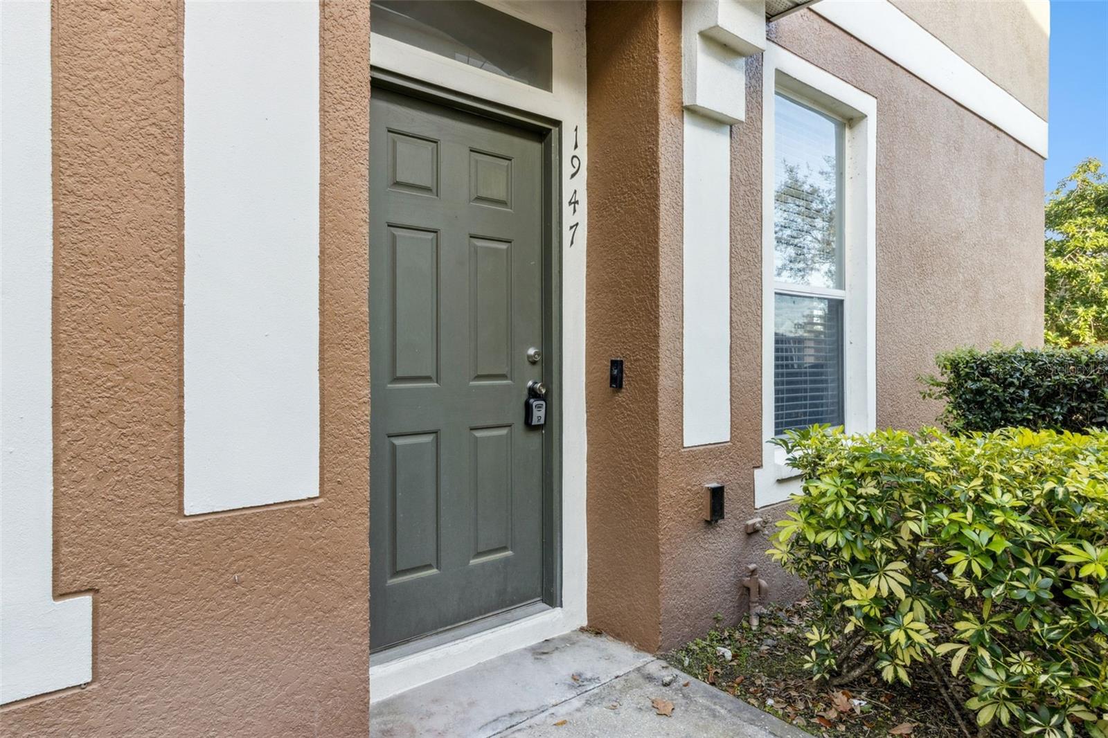 1947 ESTANCIA CIR #8C, KISSIMMEE, FL — photo 2